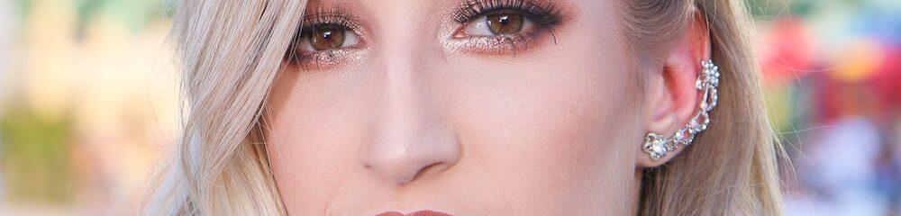 Woman wearing climber jewelry